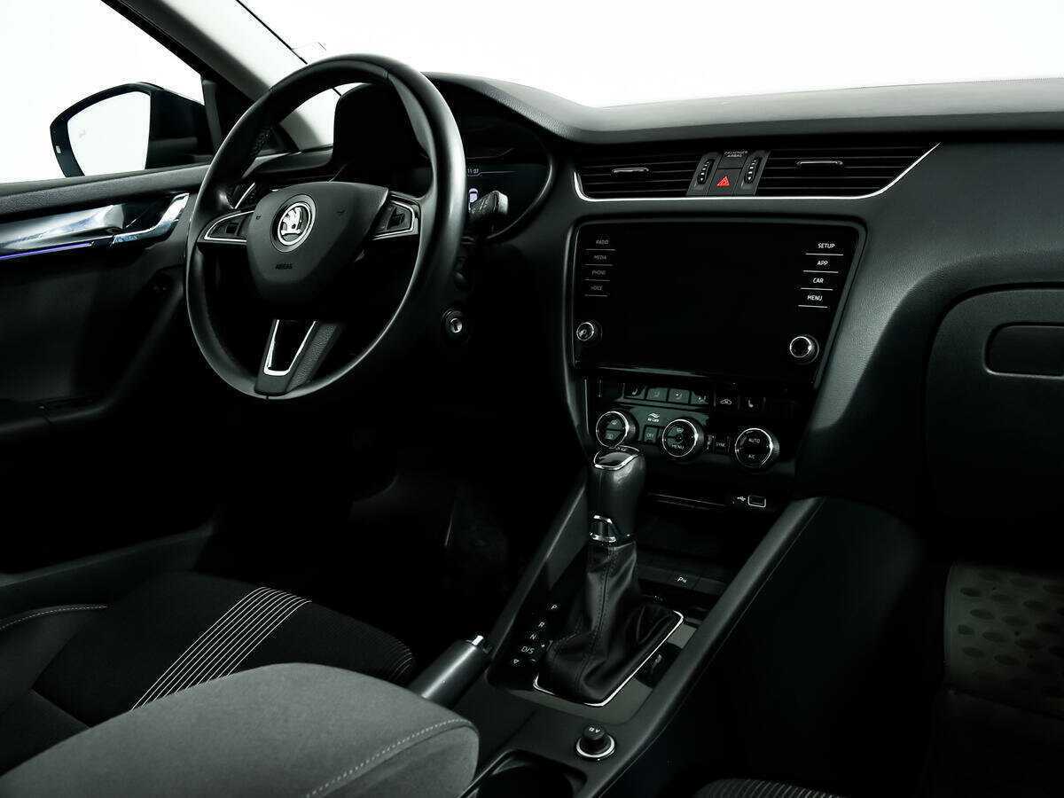 Купить Skoda Octavia с пробегом. Фото: #8