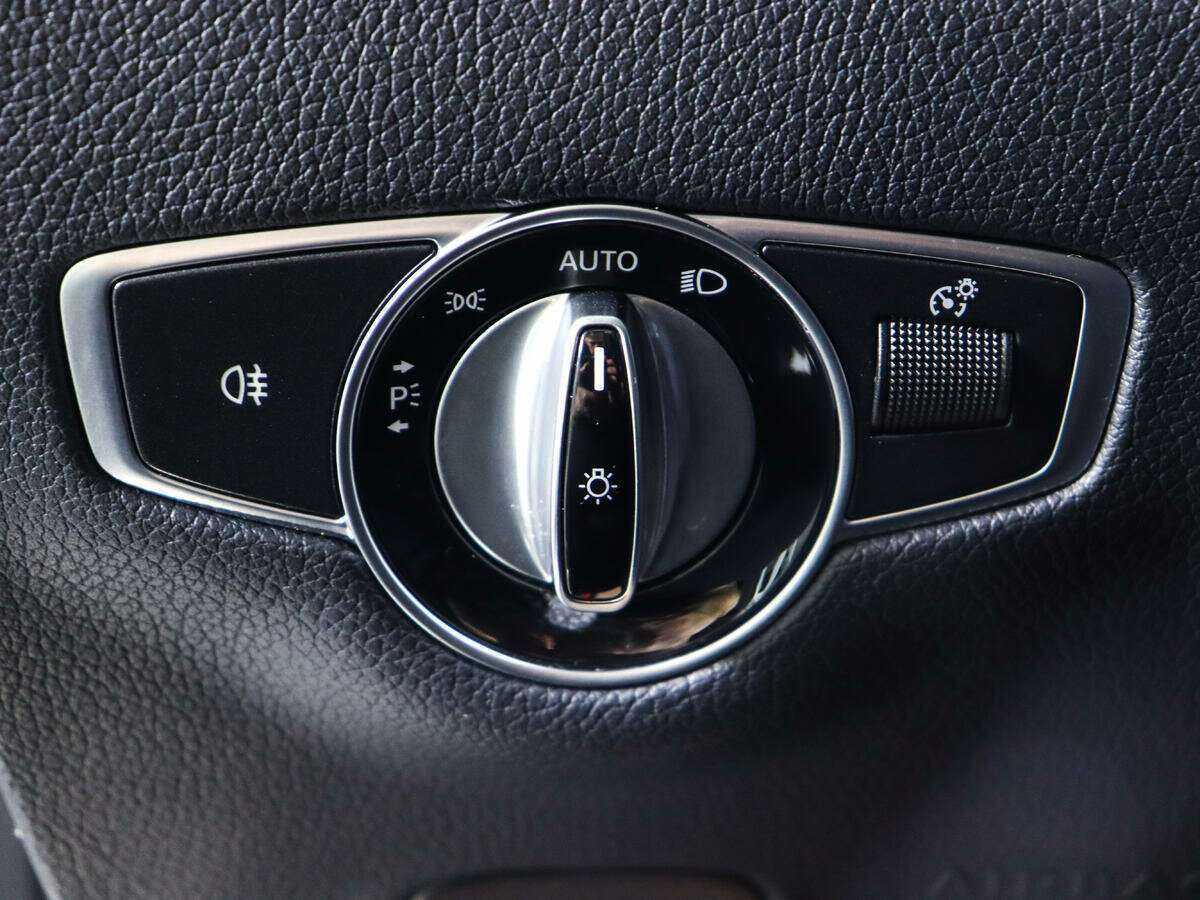 Купить Mercedes-Benz E-Класс с пробегом. Фото: #18