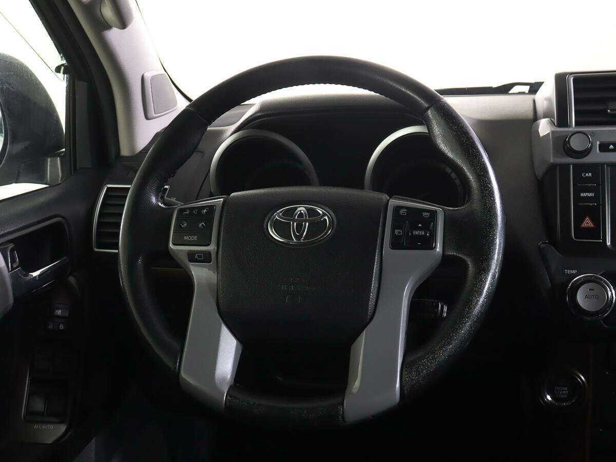 Купить Toyota Land Cruiser Prado с пробегом. Фото: #13