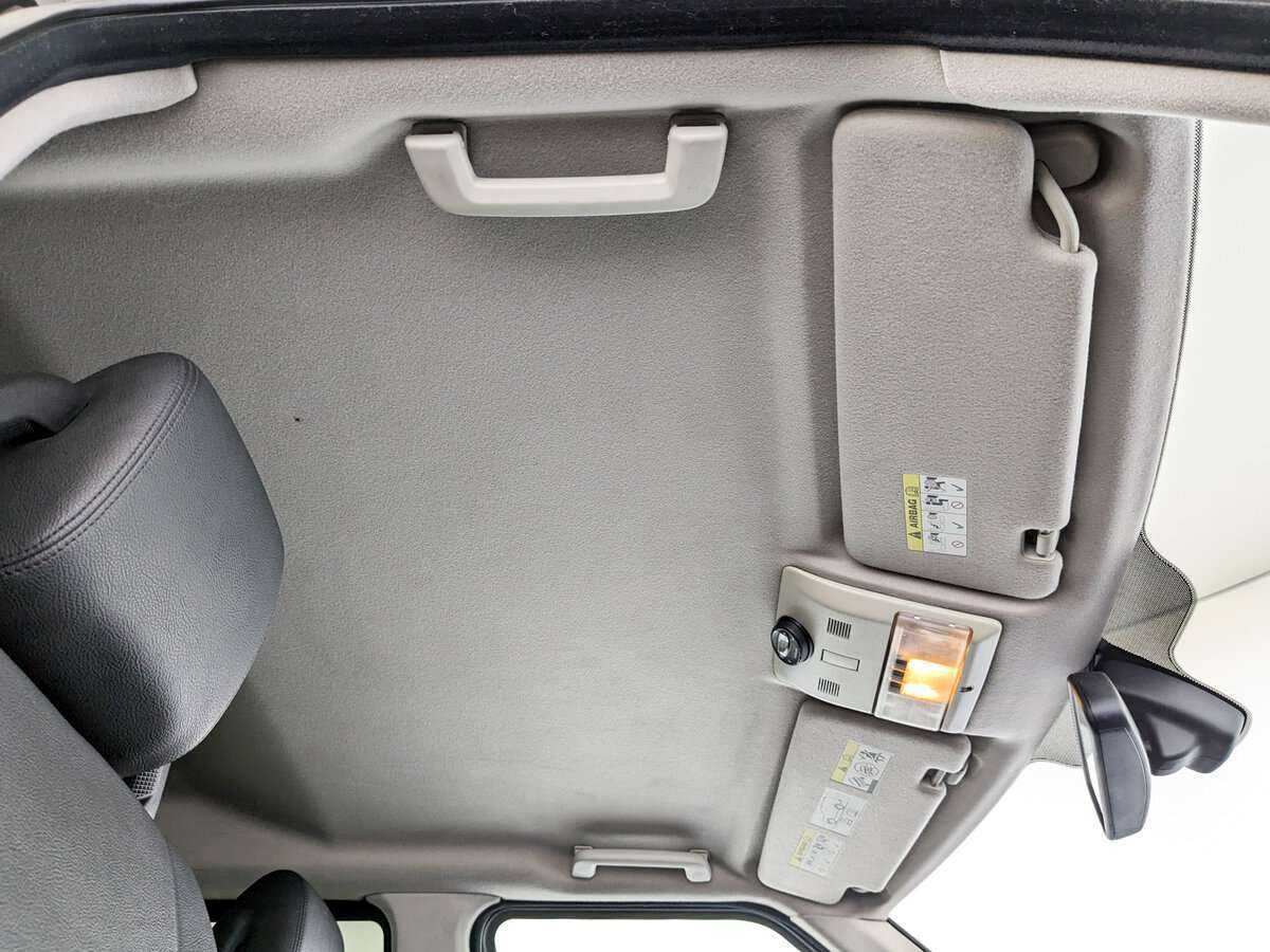 Купить Land Rover Discovery с пробегом. Фото: #17
