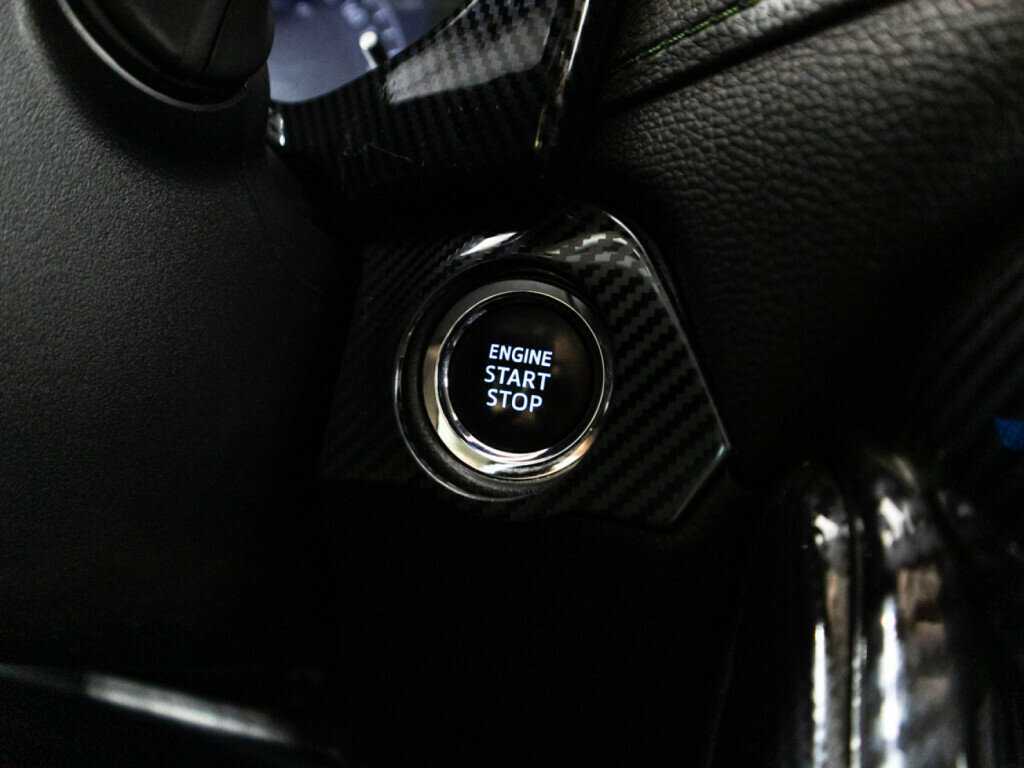 Купить Toyota RAV4 с пробегом. Фото: #19