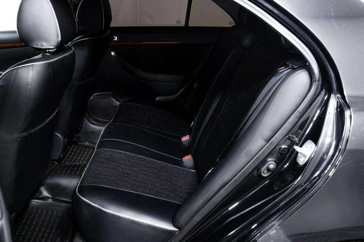 Купить Toyota Avensis с пробегом. Фото: #11