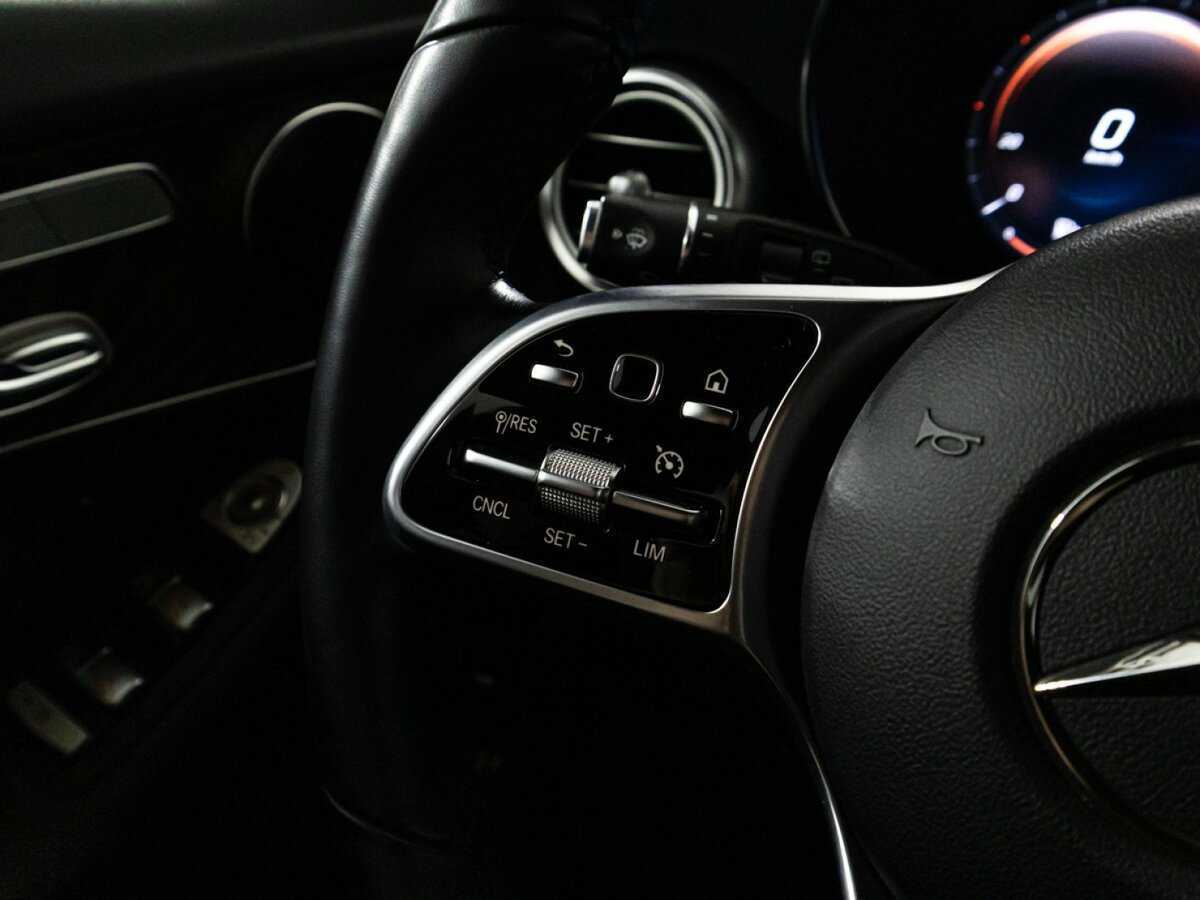 Купить Mercedes-Benz GLC с пробегом. Фото: #23