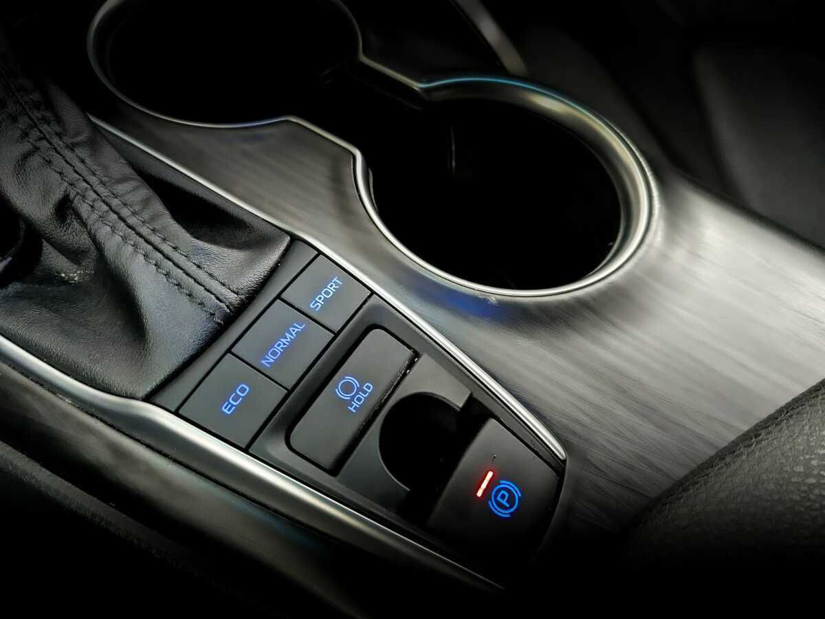 Купить Toyota Camry с пробегом. Фото: #27