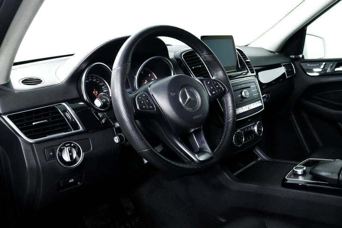 Купить Mercedes-Benz GLE с пробегом. Фото: #12