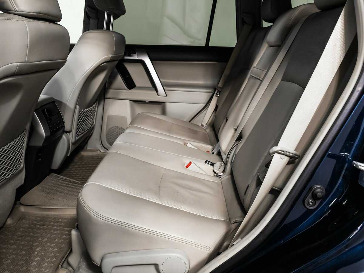 Купить Toyota Land Cruiser Prado с пробегом. Фото: #12