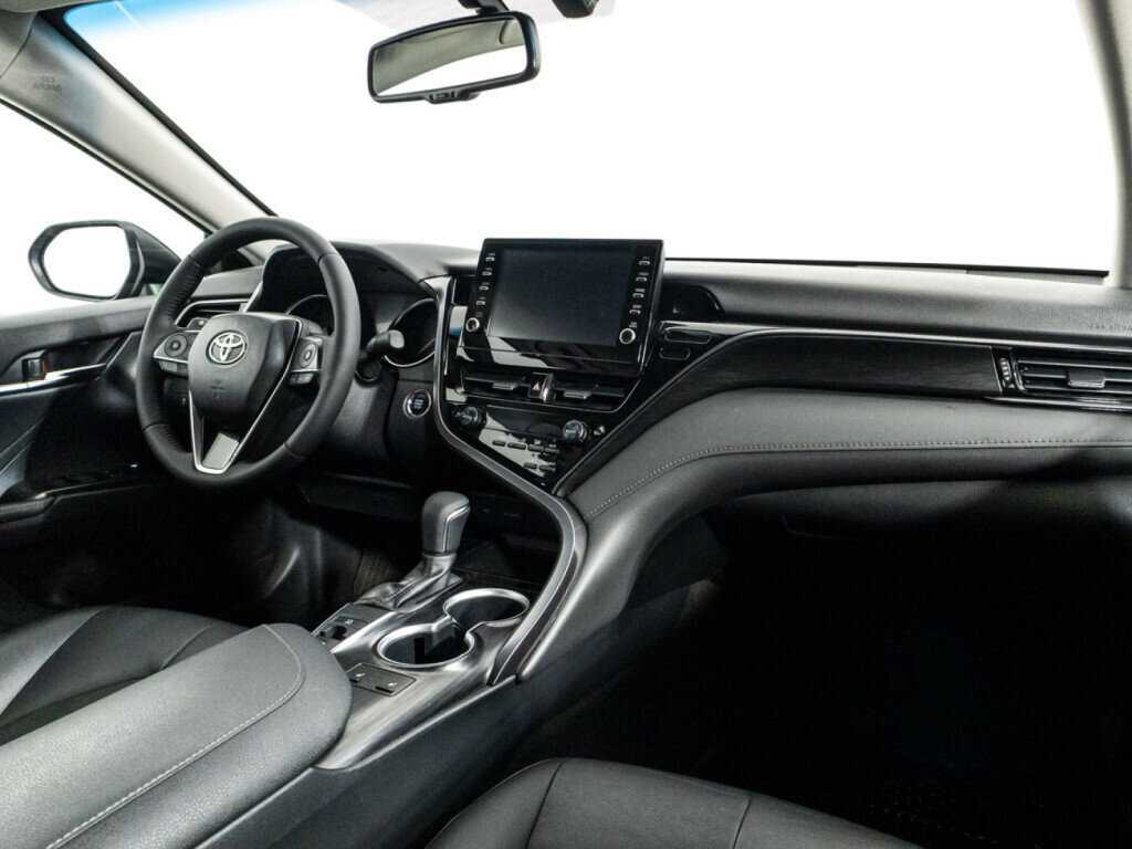 Купить Toyota Camry с пробегом. Фото: #8