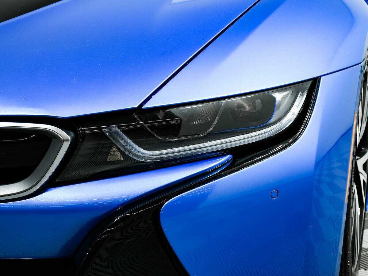 Купить BMW i8 с пробегом. Фото: #14