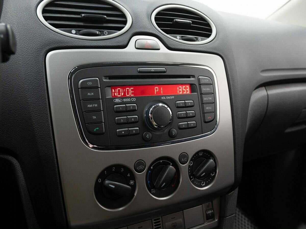 Купить Ford Focus с пробегом. Фото: #16