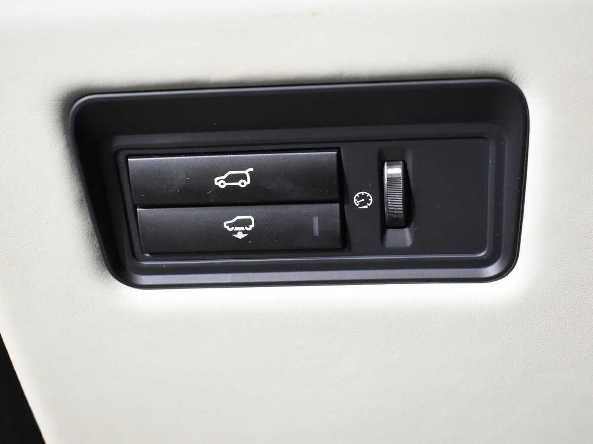 Купить Land Rover Range Rover с пробегом. Фото: #14
