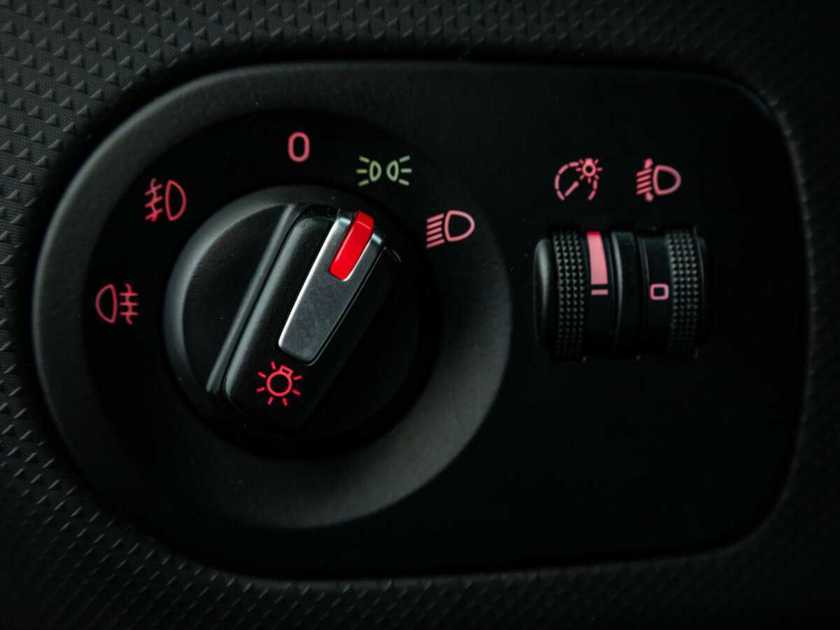 Купить SEAT Leon с пробегом. Фото: #15