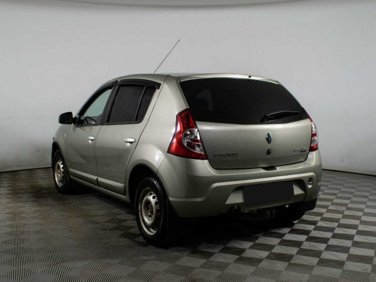 Купить Renault Sandero с пробегом. Фото: #5