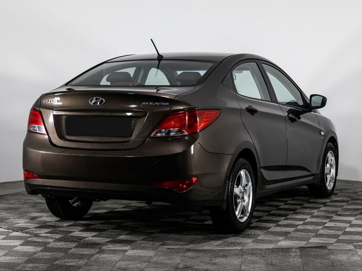 Купить Hyundai Solaris с пробегом. Фото: #3