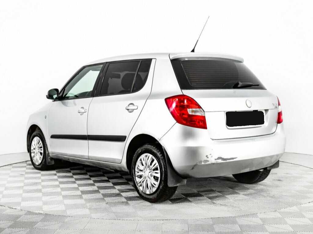 Купить Skoda Fabia с пробегом. Фото: #6