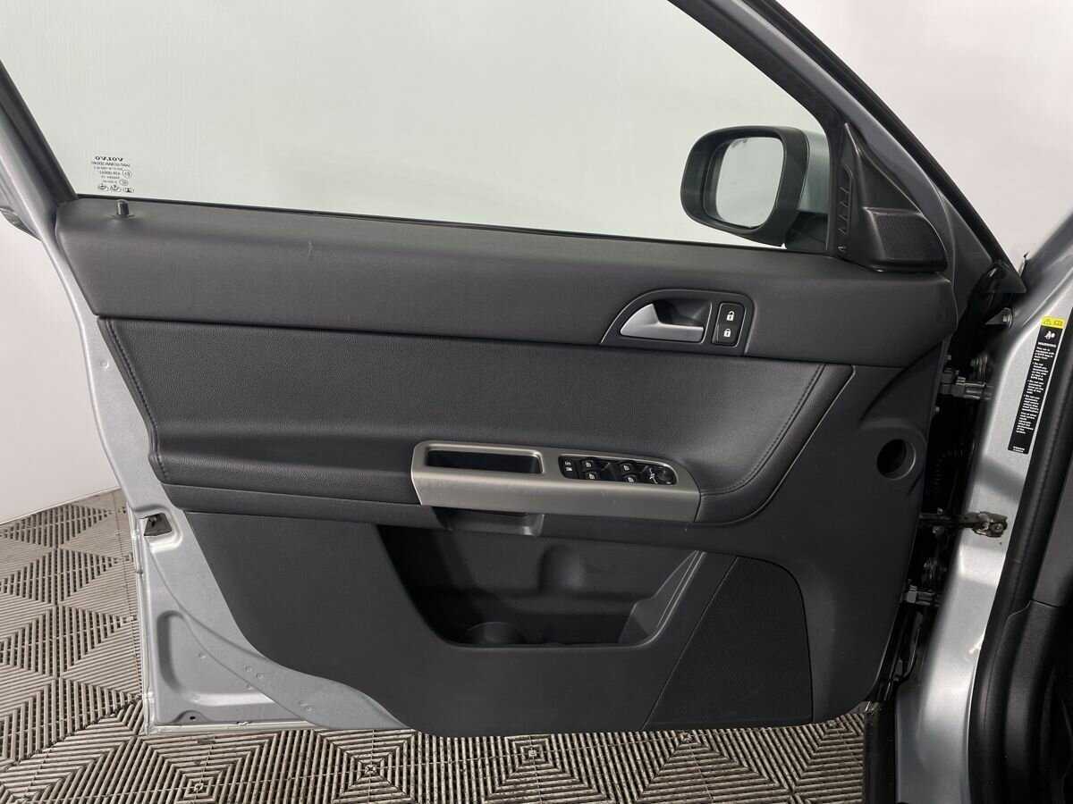 Купить Volvo S40 с пробегом. Фото: #7