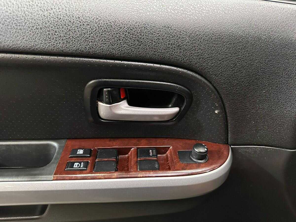 Купить Suzuki Grand Vitara с пробегом. Фото: #14