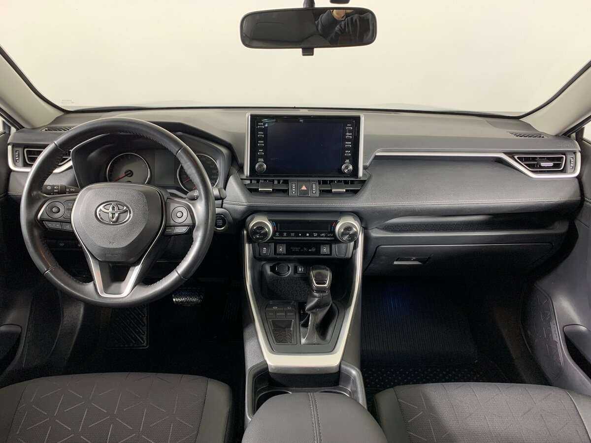 Купить Toyota RAV4 с пробегом. Фото: #9