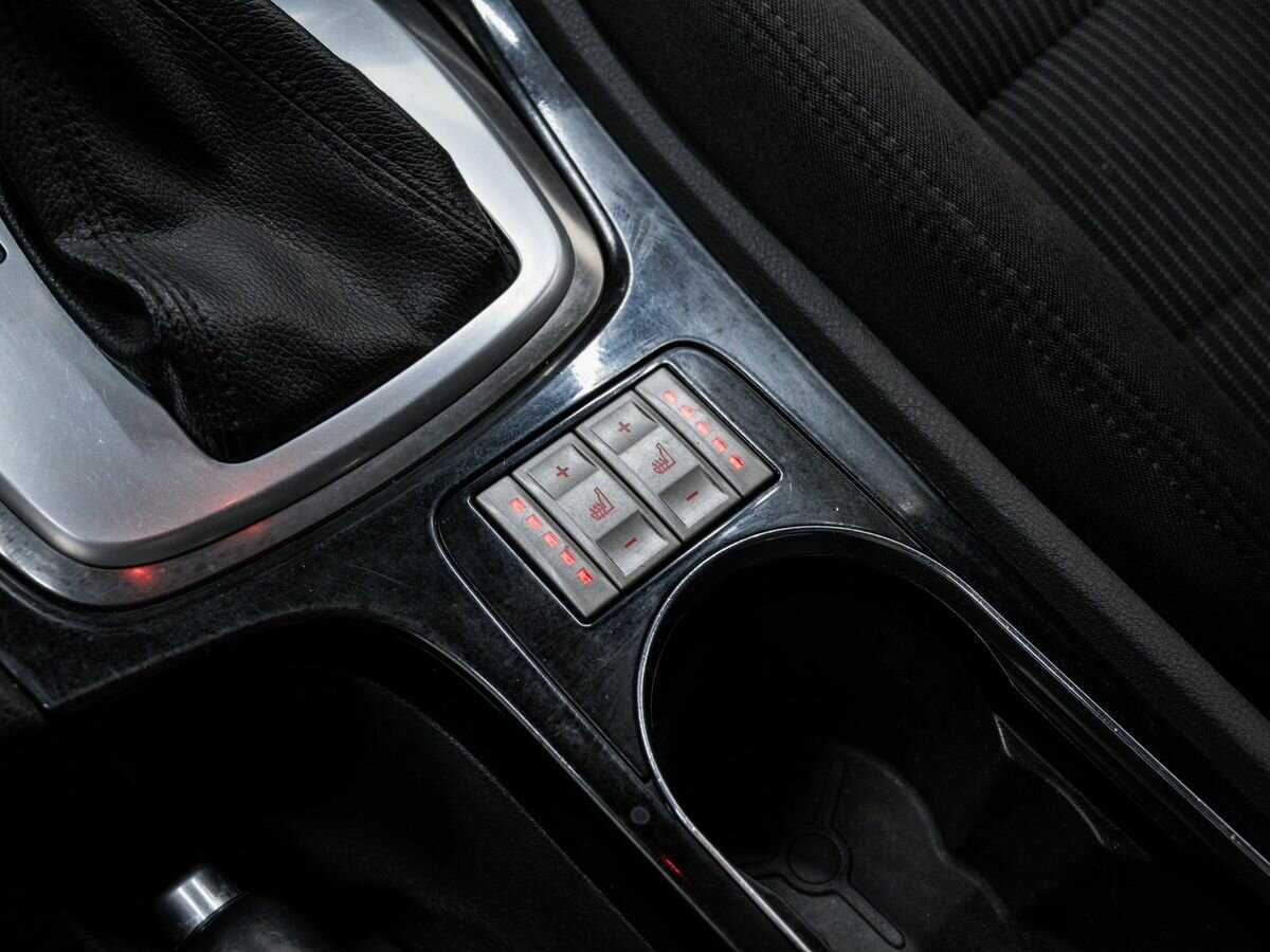 Купить Ford Mondeo с пробегом. Фото: #16
