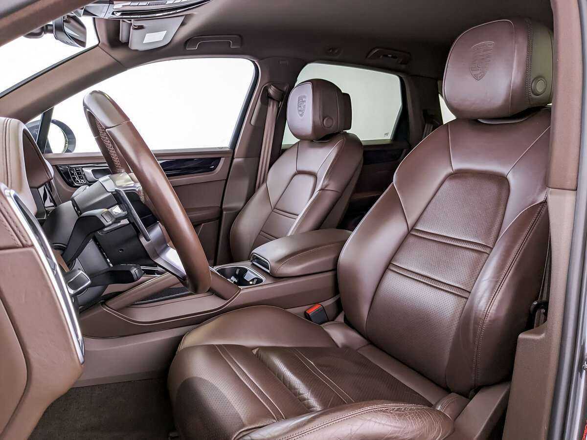 Купить Porsche Cayenne с пробегом. Фото: #13