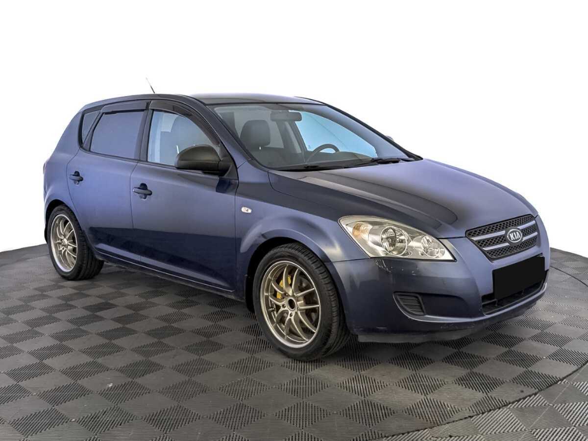 Купить Kia Ceed с пробегом. Фото: #2