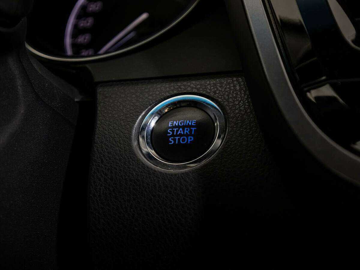 Купить Toyota Camry с пробегом. Фото: #11