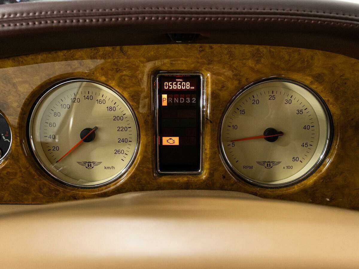 Купить Bentley Arnage с пробегом. Фото: #11