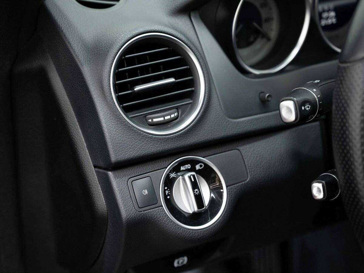 Купить Mercedes-Benz C-Класс с пробегом. Фото: #17