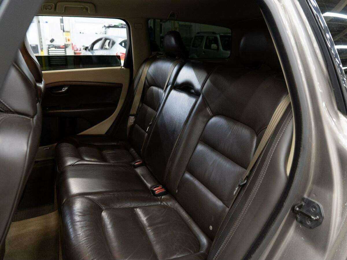 Купить Volvo XC70 с пробегом. Фото: #6