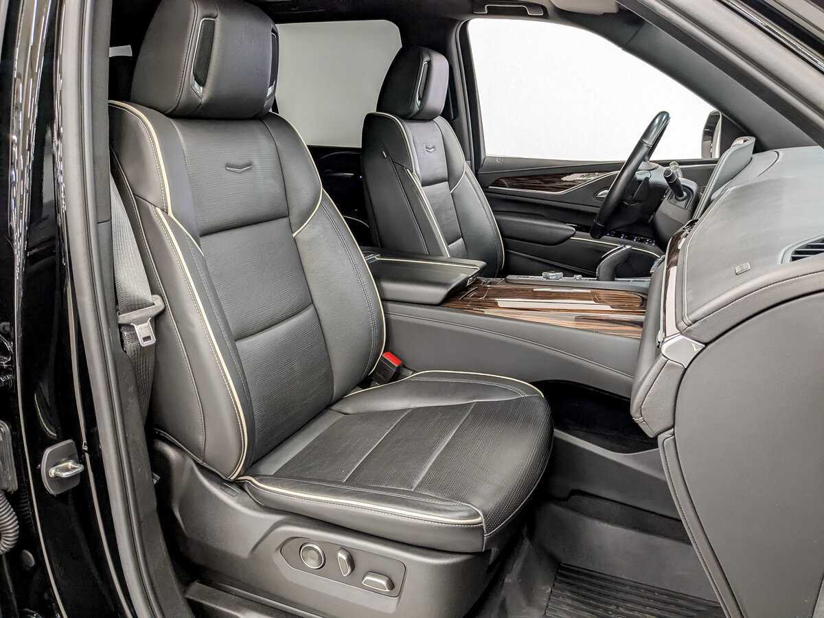Купить Cadillac Escalade с пробегом. Фото: #21
