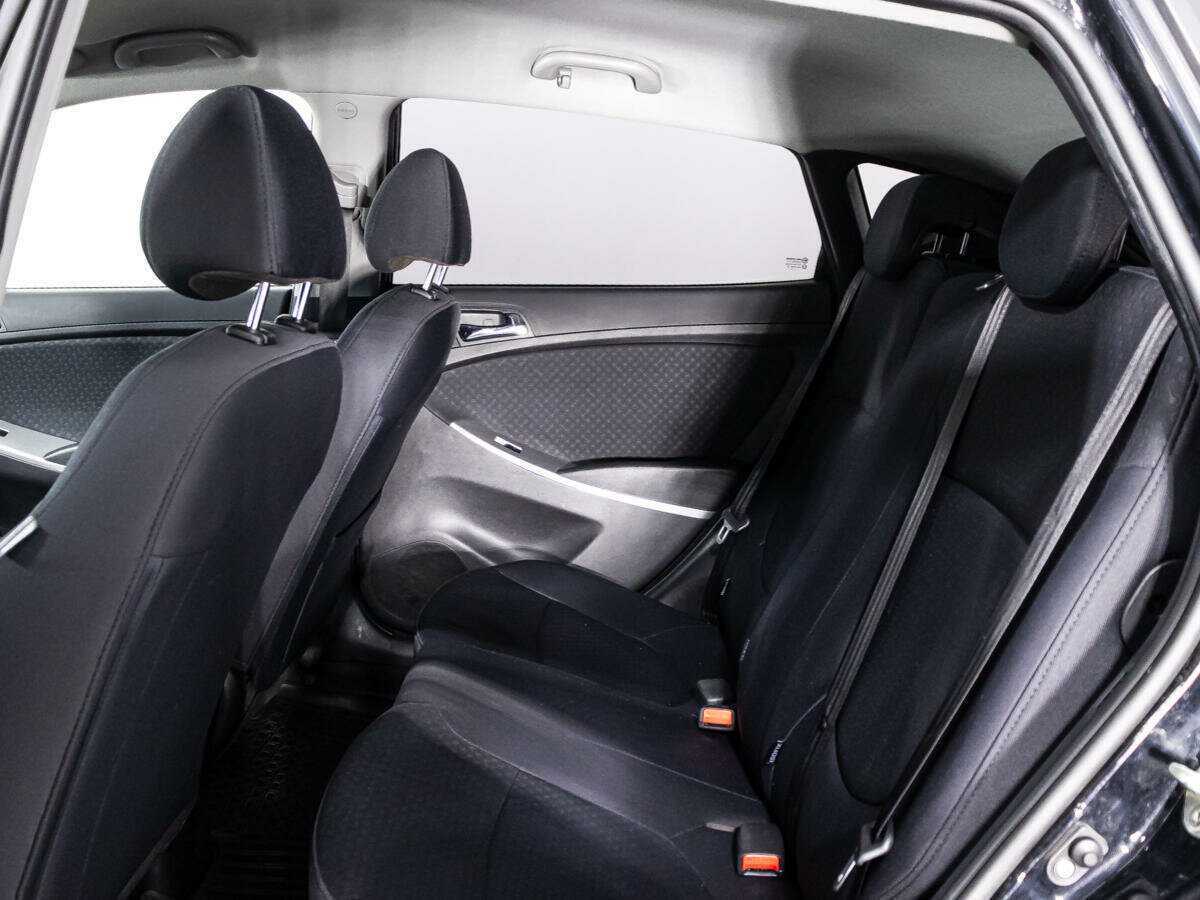 Купить Hyundai Solaris с пробегом. Фото: #8