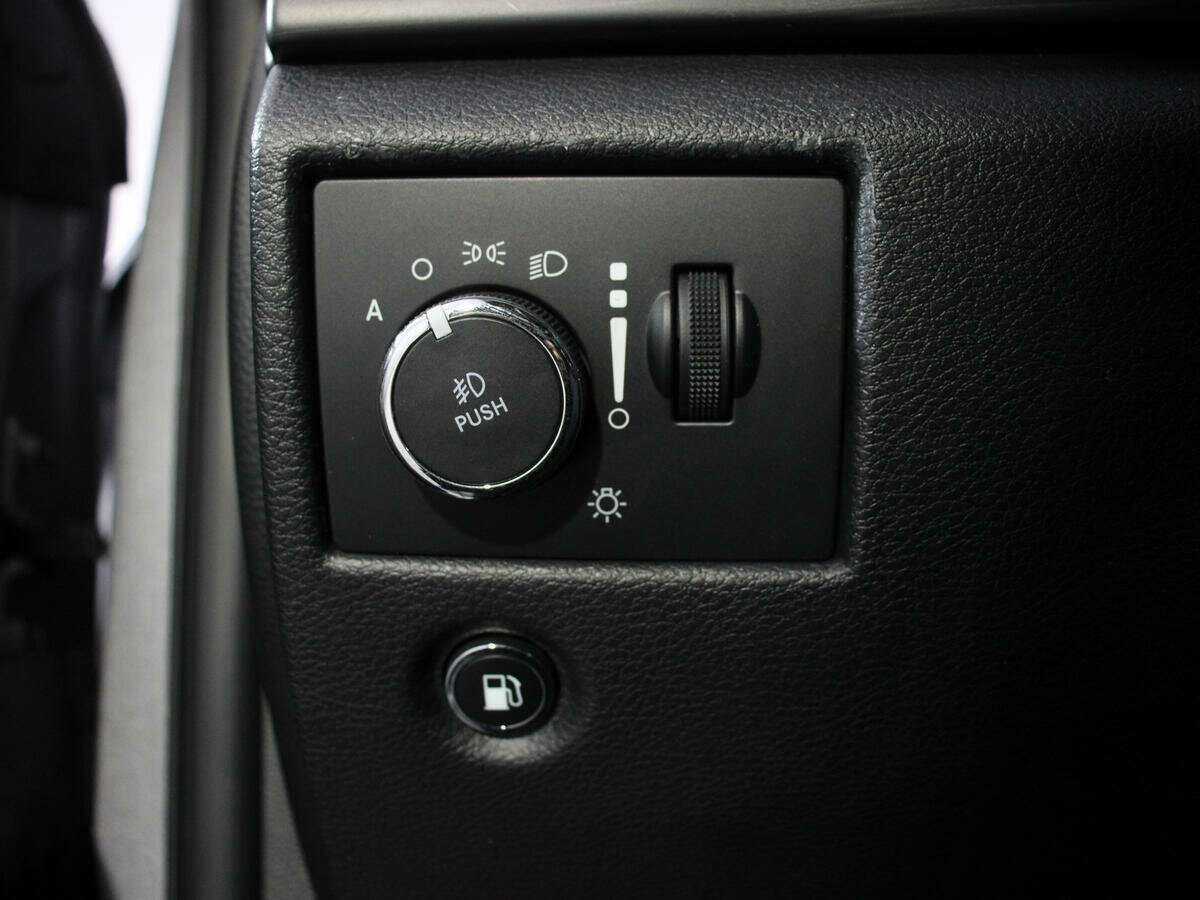 Купить Jeep Grand Cherokee с пробегом. Фото: #16