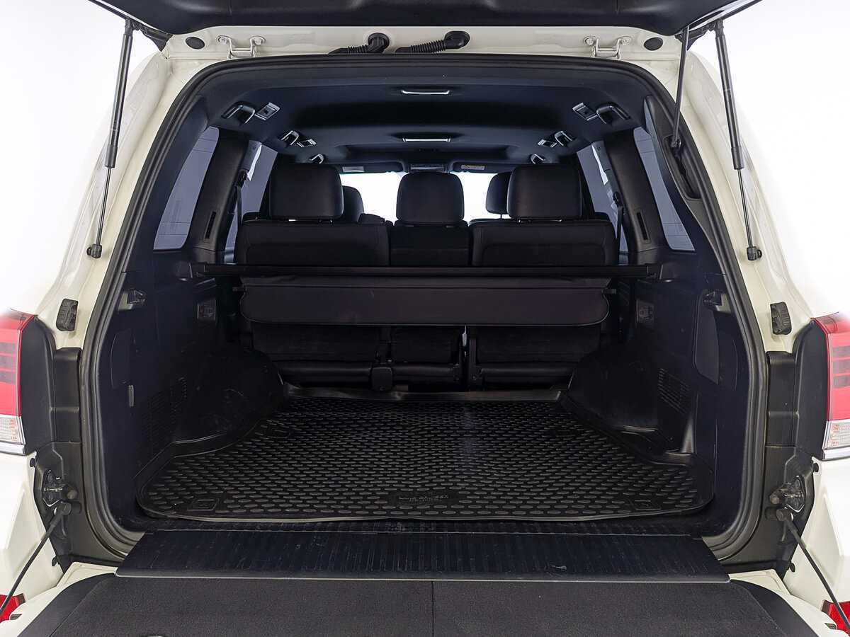 Купить Toyota Land Cruiser с пробегом. Фото: #9