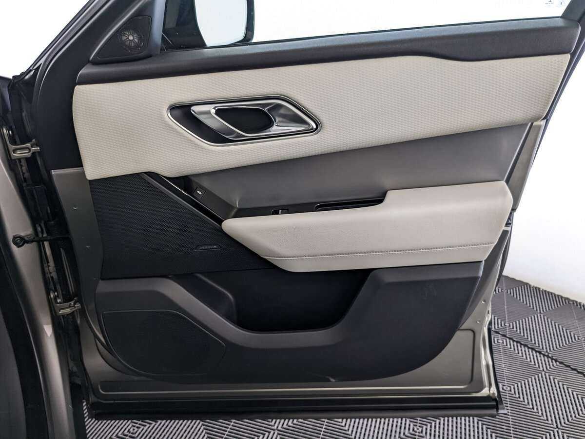 Купить Land Rover Range Rover Velar с пробегом. Фото: #18