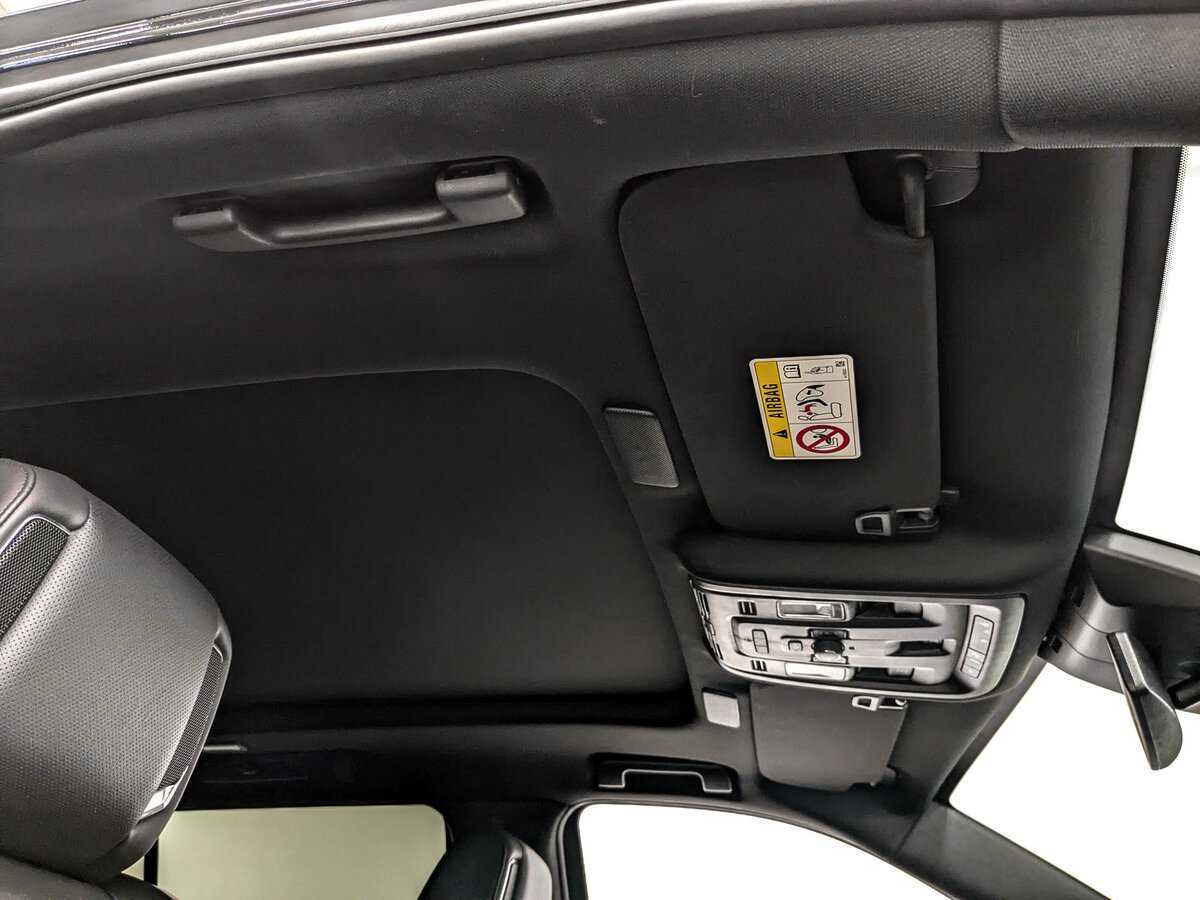 Купить Cadillac Escalade с пробегом. Фото: #20