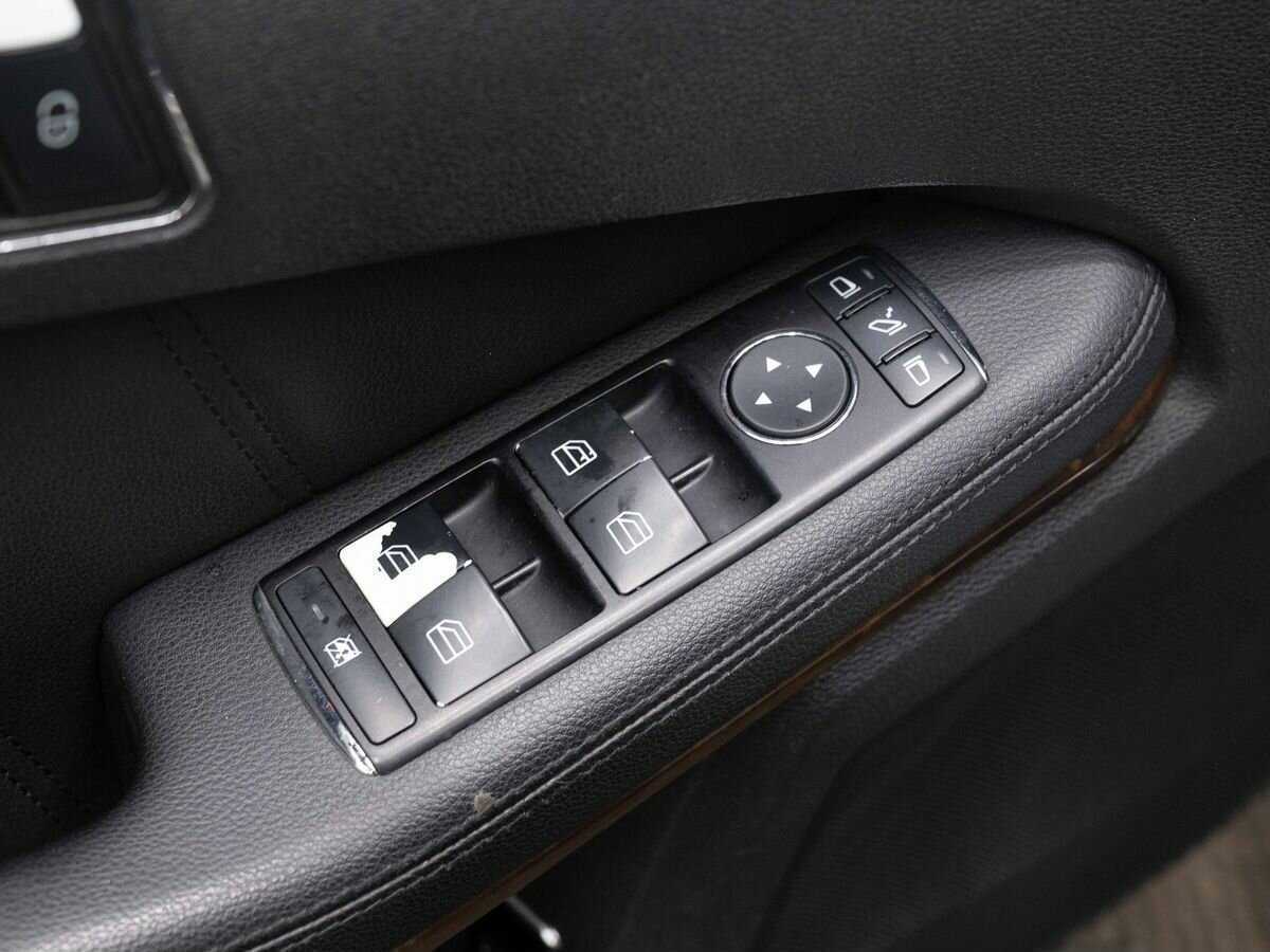 Купить Mercedes-Benz E-Класс с пробегом. Фото: #16