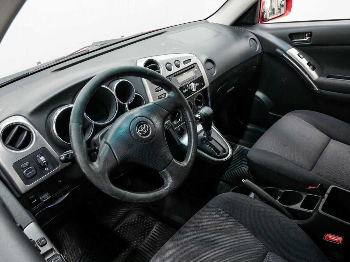 Купить Toyota Matrix с пробегом. Фото: #13