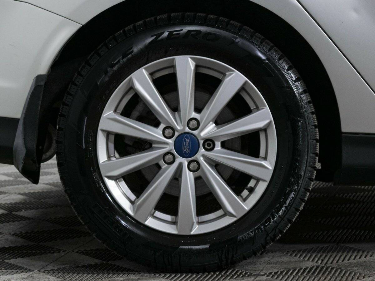 Купить Ford Focus с пробегом. Фото: #15