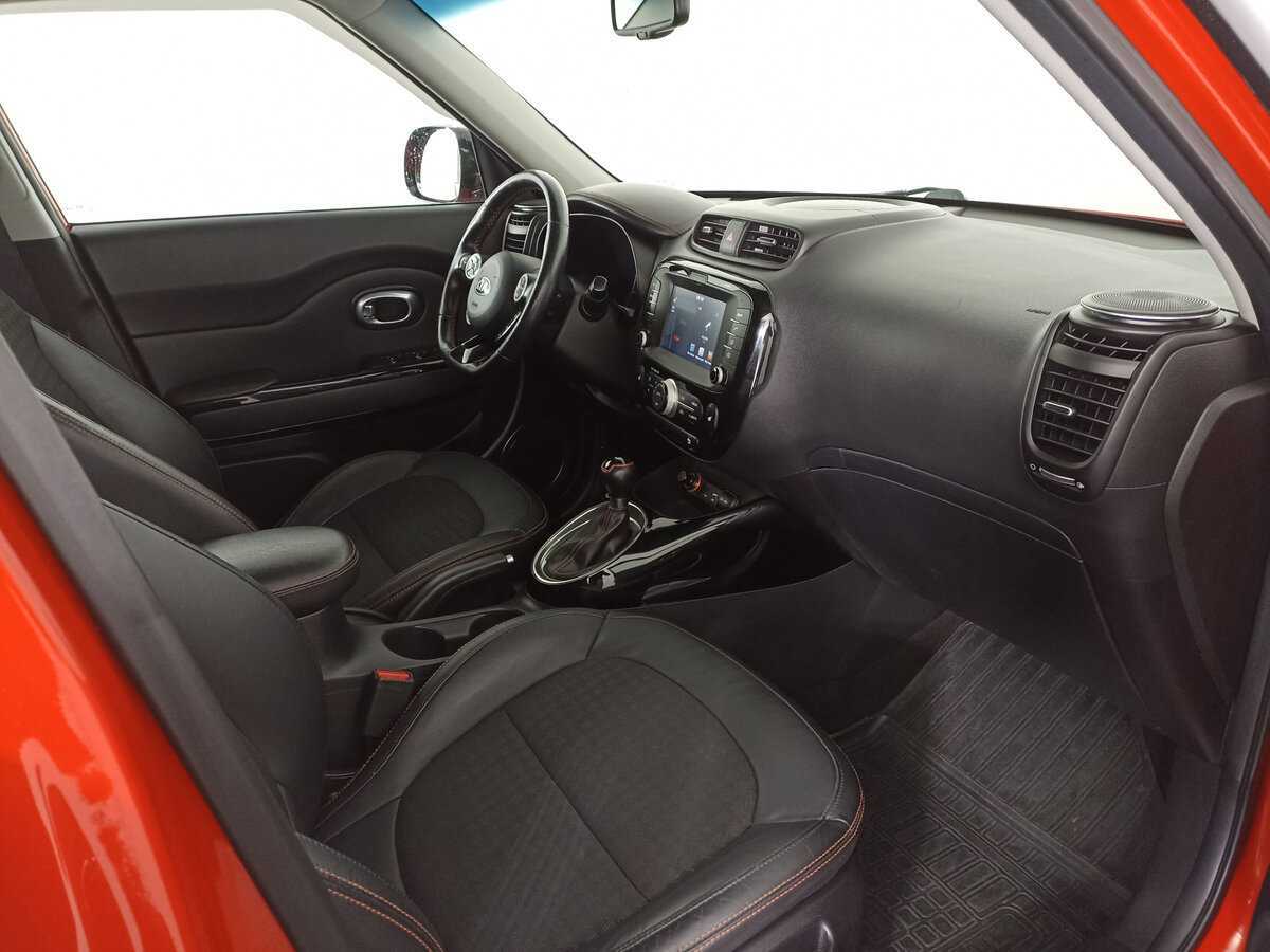 Купить Kia Soul с пробегом. Фото: #10