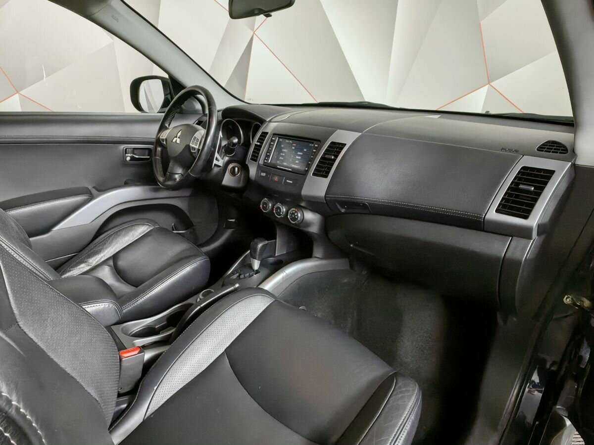 Купить Mitsubishi Outlander с пробегом. Фото: #8