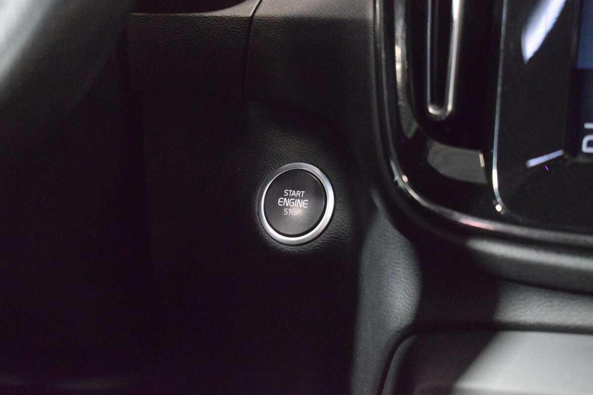 Купить Volvo XC40 с пробегом. Фото: #16