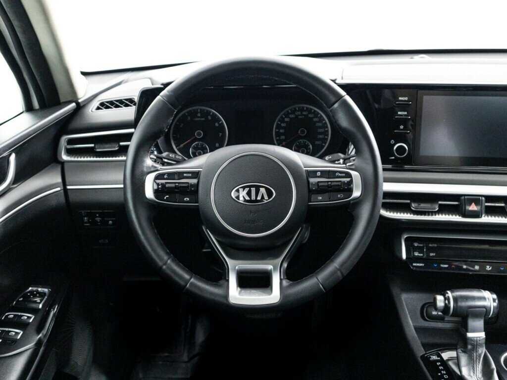 Купить Kia K5 с пробегом. Фото: #20