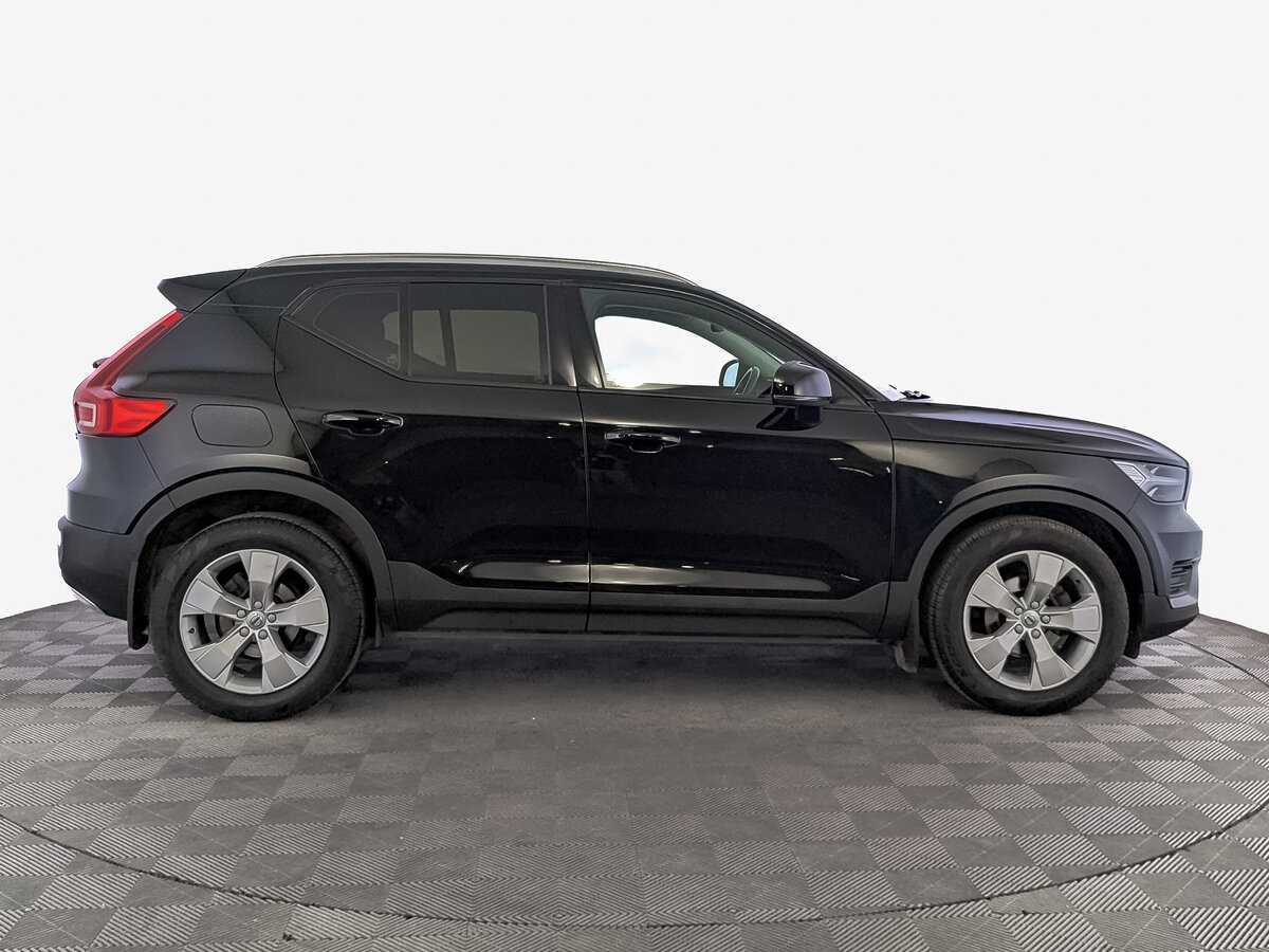 Купить Volvo XC40 с пробегом. Фото: #3