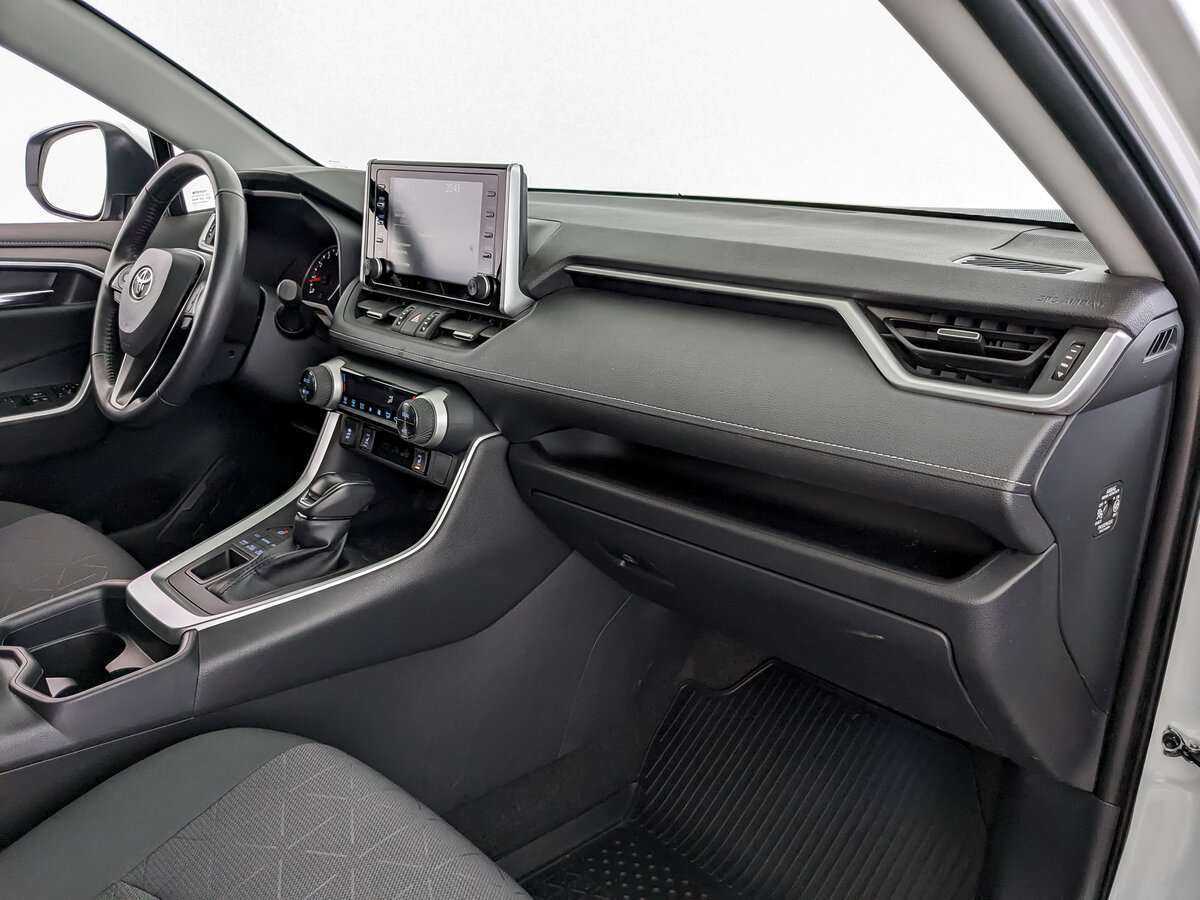 Купить Toyota RAV4 с пробегом. Фото: #8