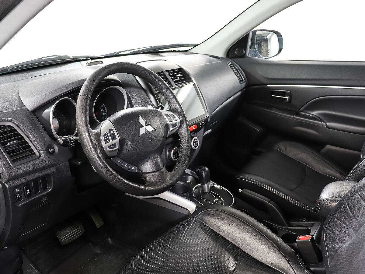 Купить Mitsubishi ASX с пробегом. Фото: #13