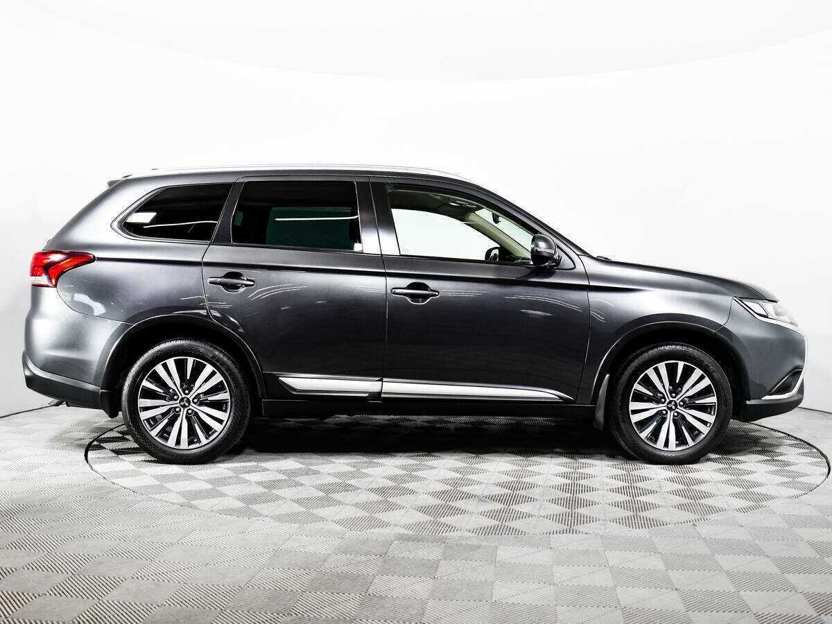 Купить Mitsubishi Outlander с пробегом. Фото: #3
