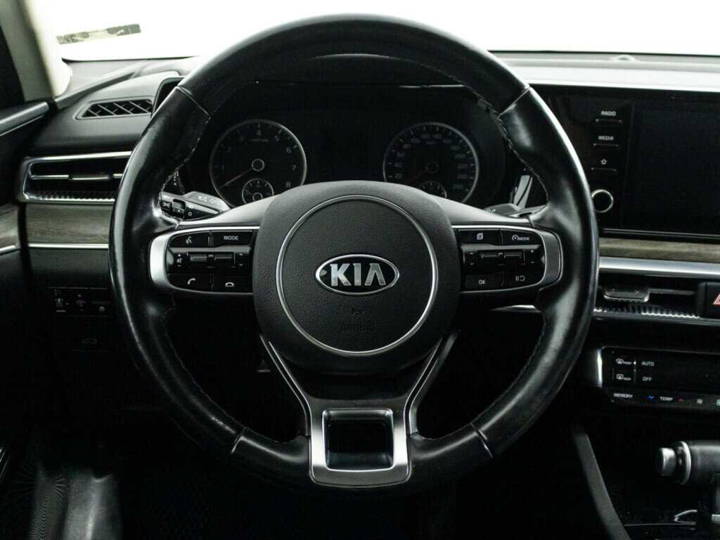 Купить Kia K5 с пробегом. Фото: #22