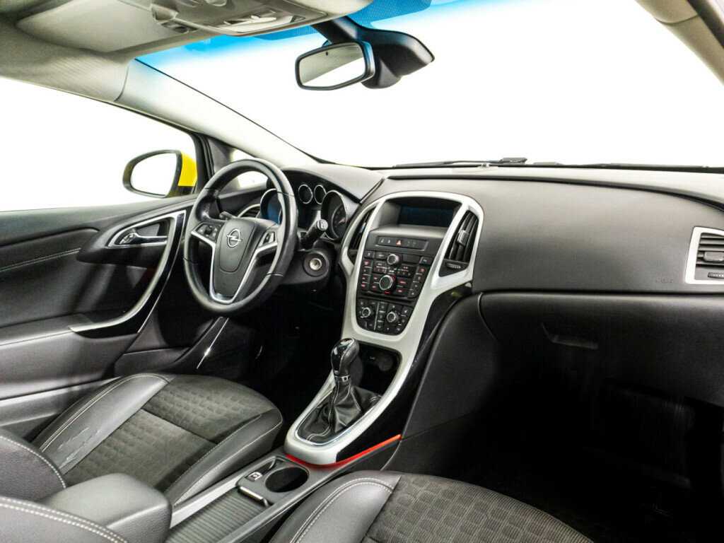 Купить Opel Astra с пробегом. Фото: #8