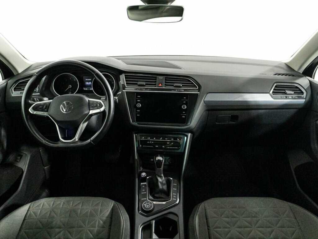 Купить Volkswagen Tiguan с пробегом. Фото: #12