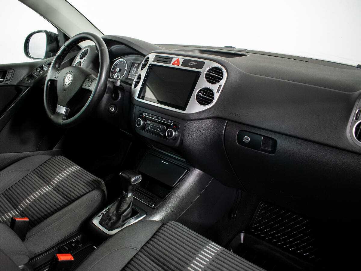 Купить Volkswagen Tiguan с пробегом. Фото: #6