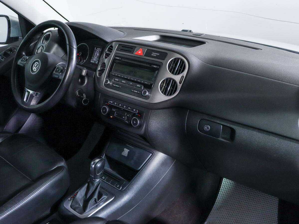 Купить Volkswagen Tiguan с пробегом. Фото: #8